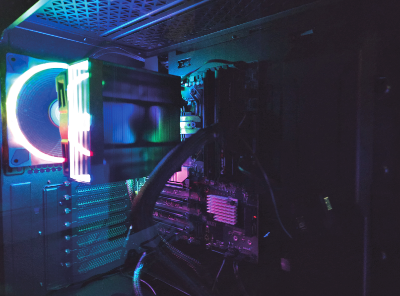 ein Raum mit vielen technischen Geräten