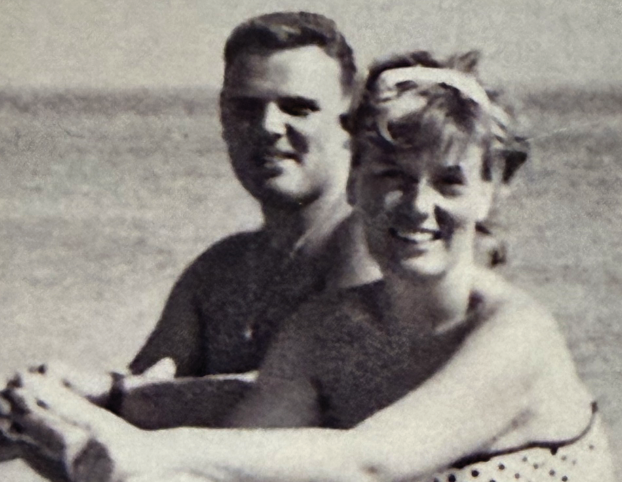 Ein schwarz-weiß-Bild am Strand